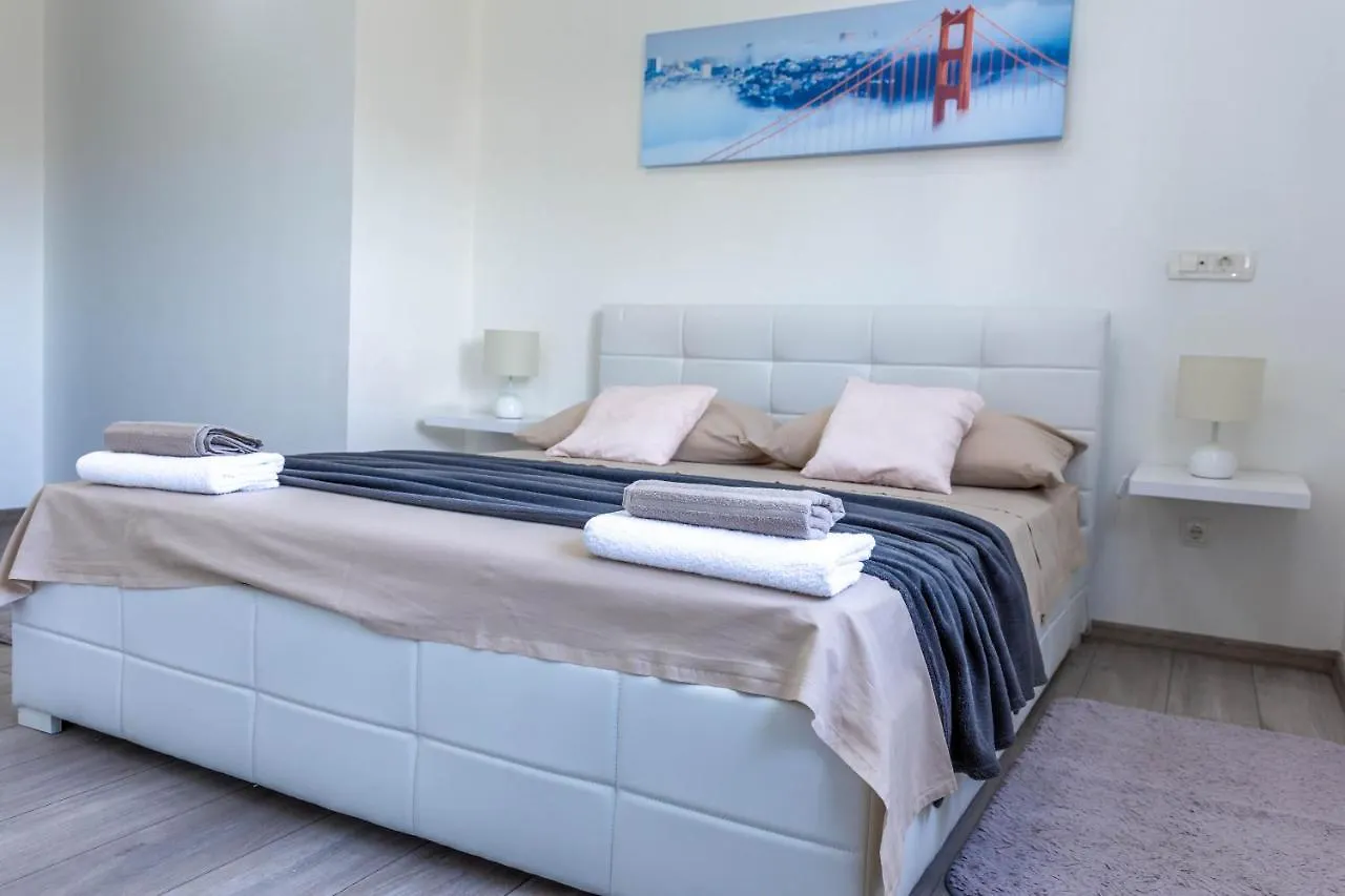 Deluxe Apartment Bellacosta Kaštela